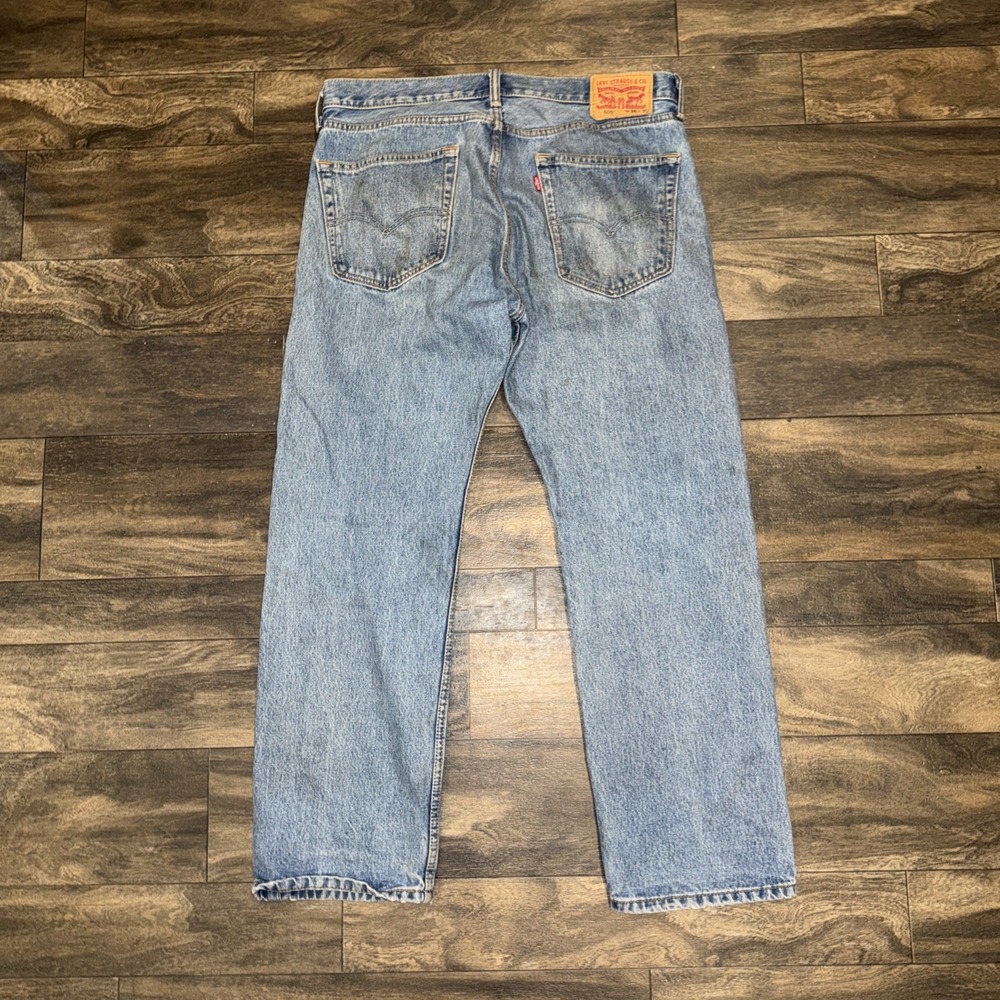 Levi's 505 Light Wash Relaxed Fit Straight Leg Denim Jeans Men's Size 36x30 Worn
